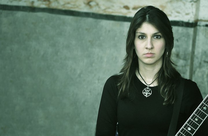 283252_162436560496176_4386106_n