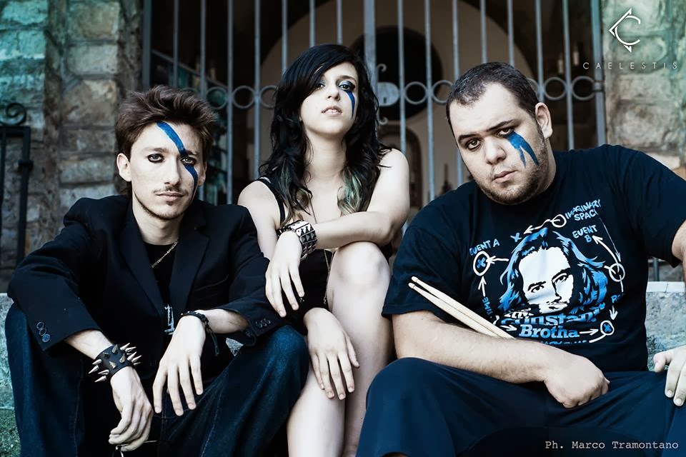 992663_10202823609699146_888795196_n